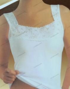 Camiseta tirantes con encaje